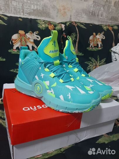 Баскетбольные кроссовки(унисекс)