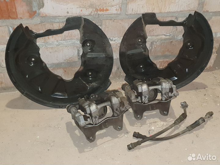 Задние тормозные суппорта VAG MQB 3Q0615424