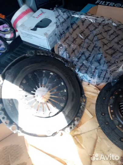 Продаю в сборе корзину и сцепление форд фокус 2