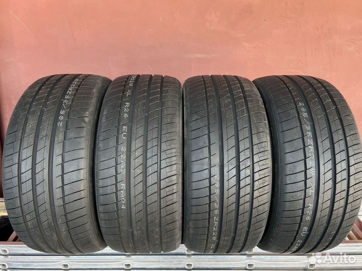 Kapsen RS26 Practical Max HP 285/40 R22 и 325/35 R22 116H