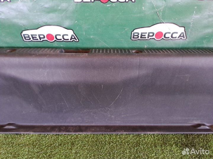 Накладка замка багажника Toyota Camry SV43 3S-FE