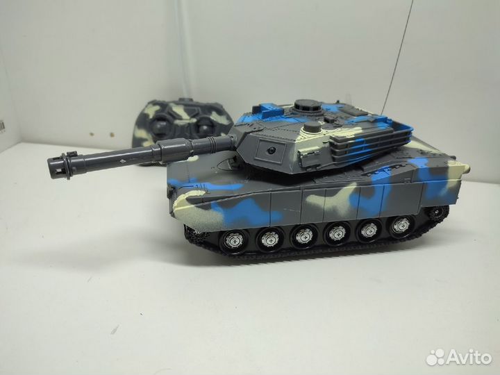 Радиоуправляемый танк Armor Tanks 1/18
