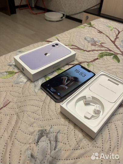 iPhone 11, 64 ГБ