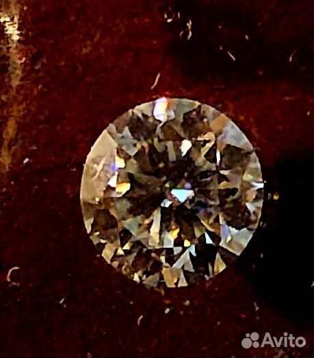 2 Муассанита по 1 карату. Сертификат GRA