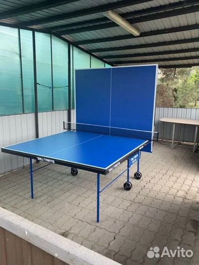 Теннисный стол