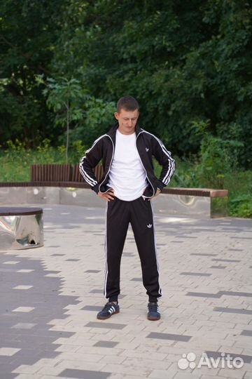 Спортивный костюм мужской adidas