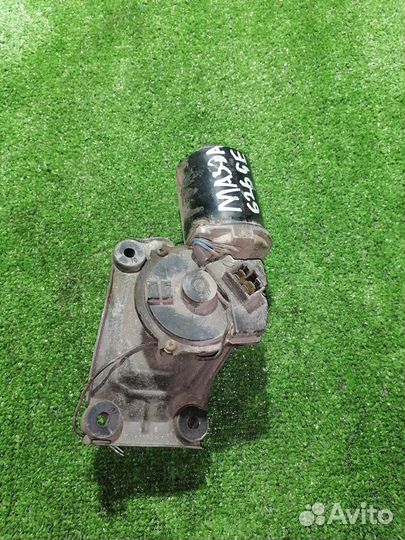 Моторчик стеклоочистителя передний Mazda 626