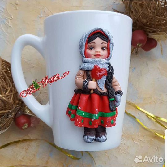 Кружка с декором из полимерной глины