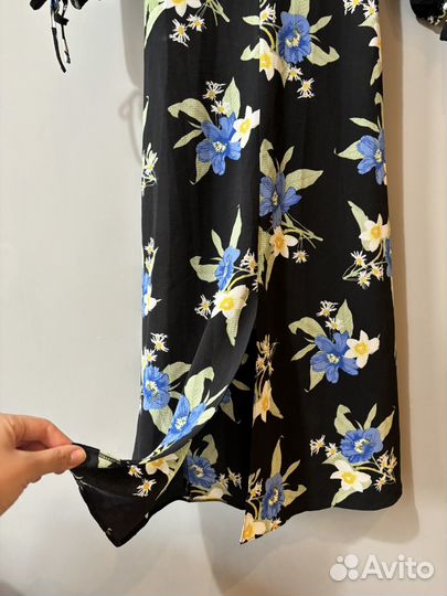 Платье в цветы миди ASOS