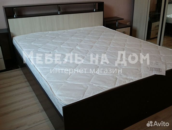 Кровать двухспальная