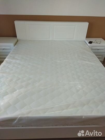 Кровать двуспальная В наличии