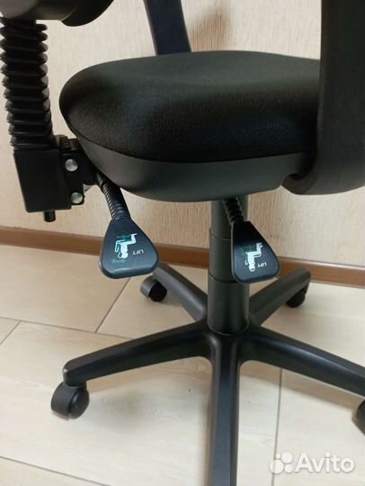 Компьютерное кресло состояние нового