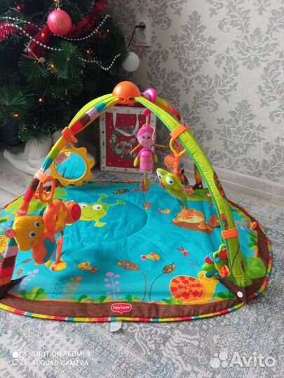 Развивающий коврик tiny love