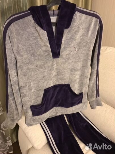 Костюм спортивный