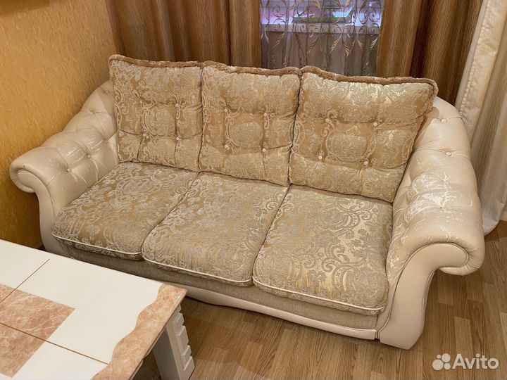 Диван и два кресла в комплекте бу