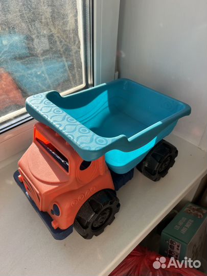 Большой самосвал Battat B.Summer