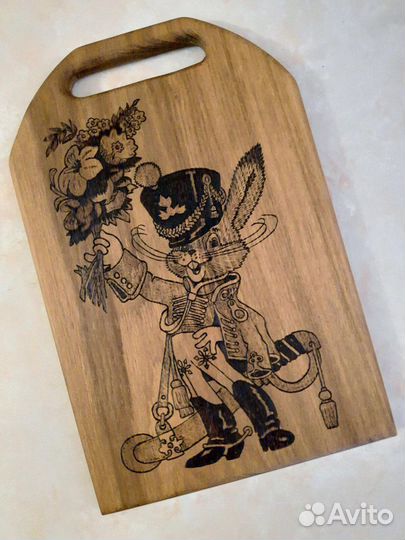 Доска разделочная из массива дуба с пирографией