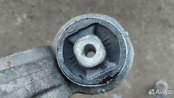 Рычаг передний левый Audi SQ5 1 8K0407695F