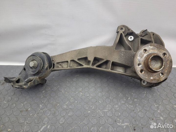 Кулак поворотный задний правый Mini Clubman R55