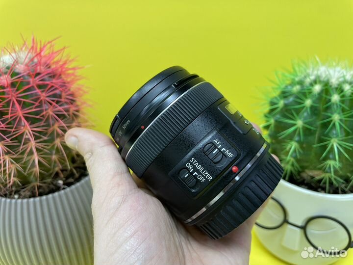 Canon EF 24mm f/2.8 IS USM
