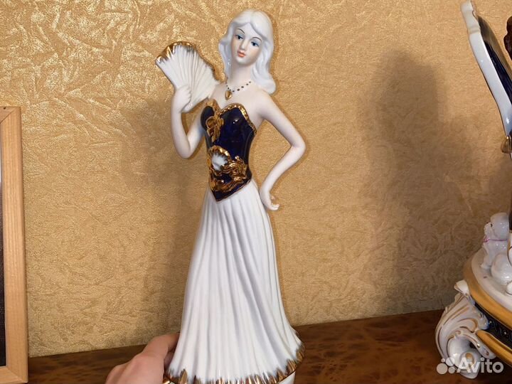 Фарфоровая статуэтка Чехия