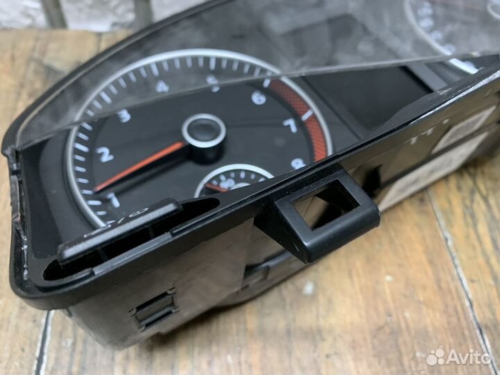 VW Golf Plus Панель приборов