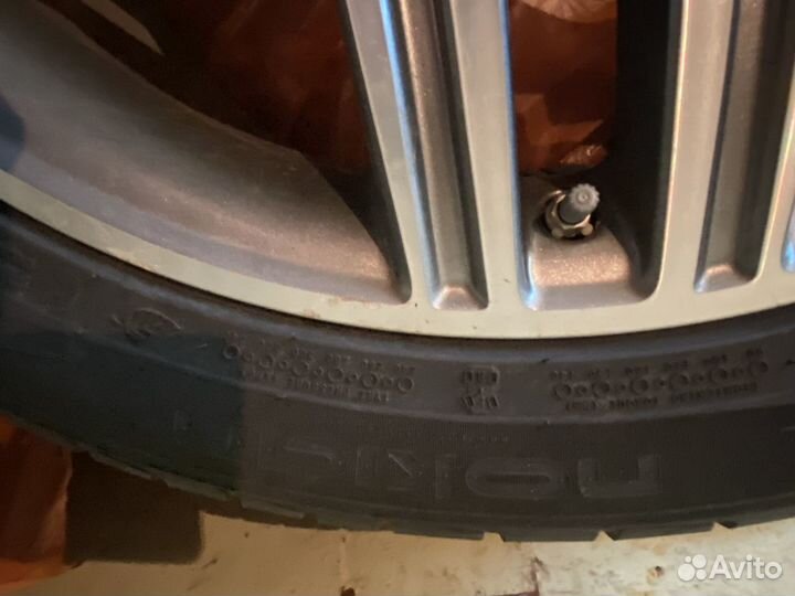 Комплект дисков mercedes AMG 21 GL166 с шинами nok