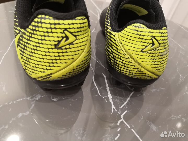 Детские футбольные бутсы 30 размер