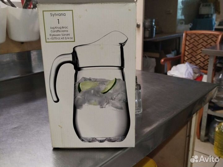 Кувшин стекло