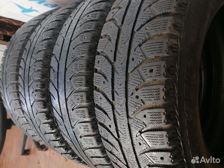 Bridgestone Ice Cruiser 7000 195/65 R15 91T