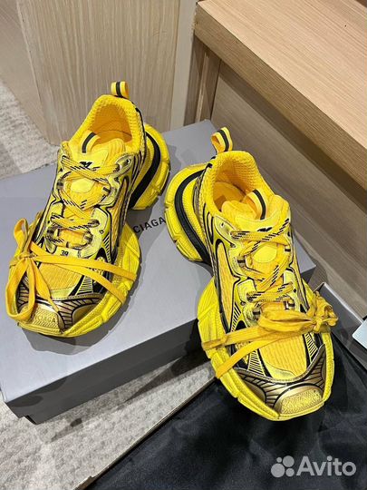 Кроссовки Balenciaga 3XL Trainers Yellow