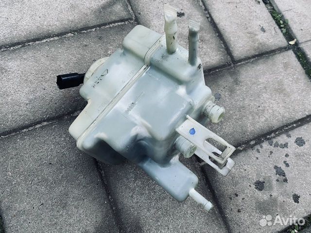 Бачок главного тормозного цилиндра BMW e38 e39