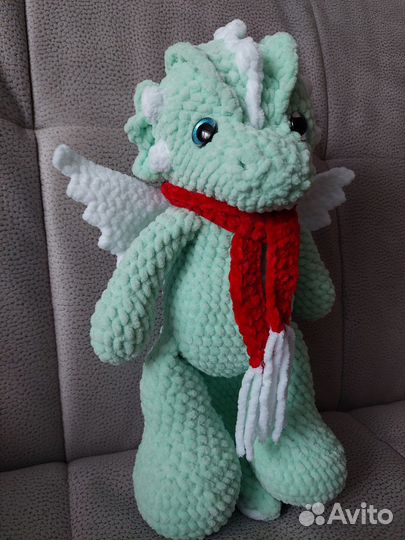 Вязаный дракоша