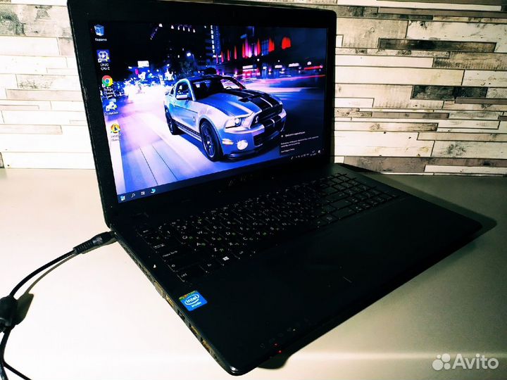 Asus X552M - Celeron 2 Пок \ 4 Озу \ 2 GB Видео