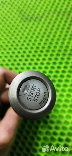 Кнопка старт - стоп Nissan Juke F15