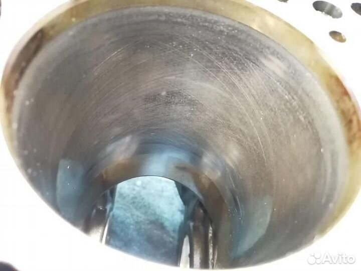 Блок цилиндров двигателя K4M 858 Рено