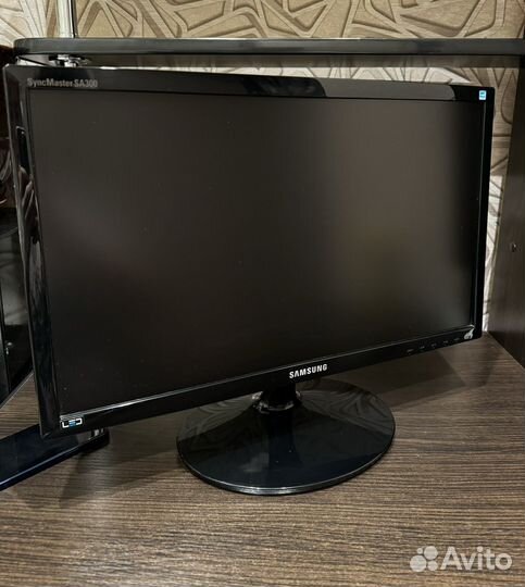 Монитор samsung
