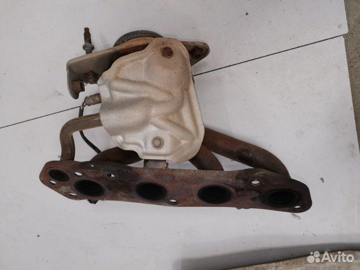 Выпускной коллектор Nissan Note хэтчбек HR15 2008