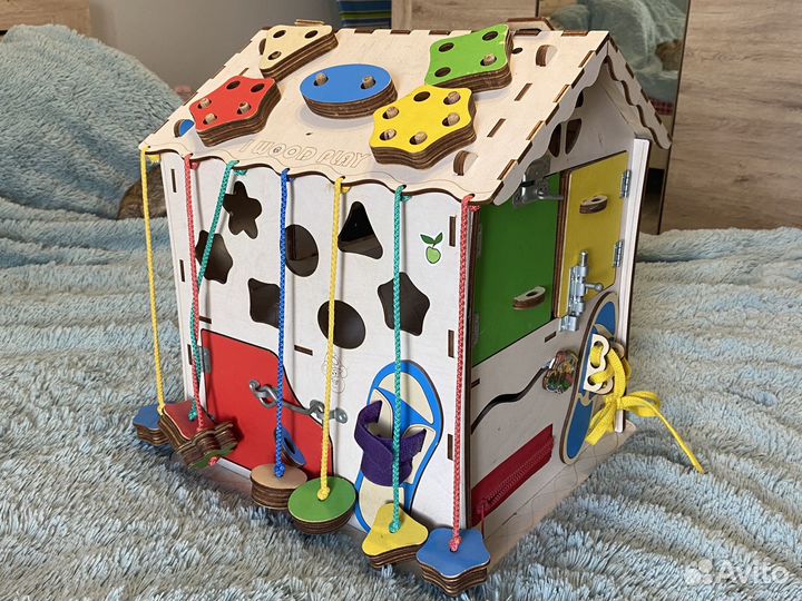 Бизиборд домик бизидом