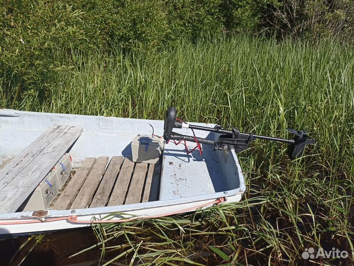 Аренда лодки с мотором