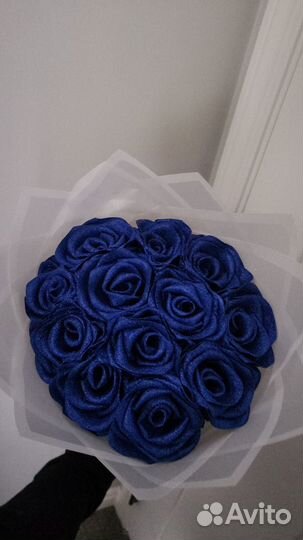 Атласные розы