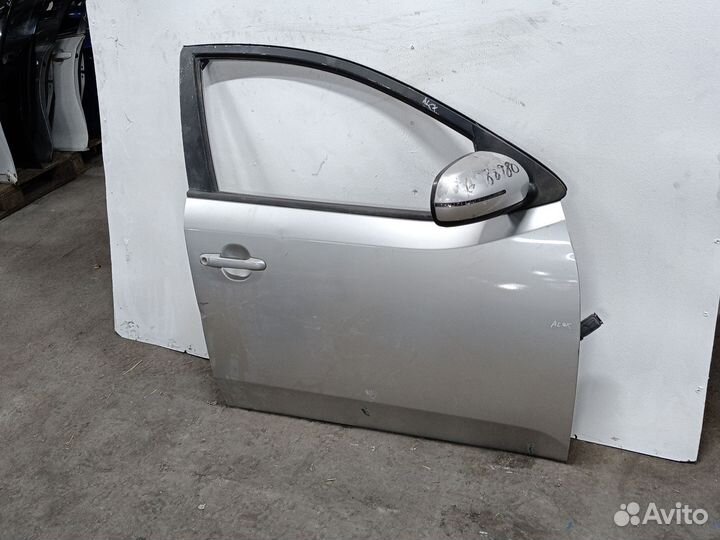 Дверь боковая перед. прав. Kia Cerato TD