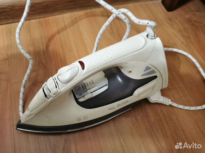 Утюг Elcom