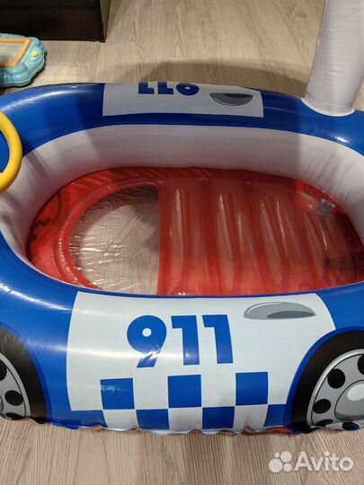 Детская надувная лодка Bestway с тентом