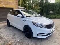 Kia Rio 1.4 MT, 2017, 124 000 км, с пробегом, цена 900 000 руб.