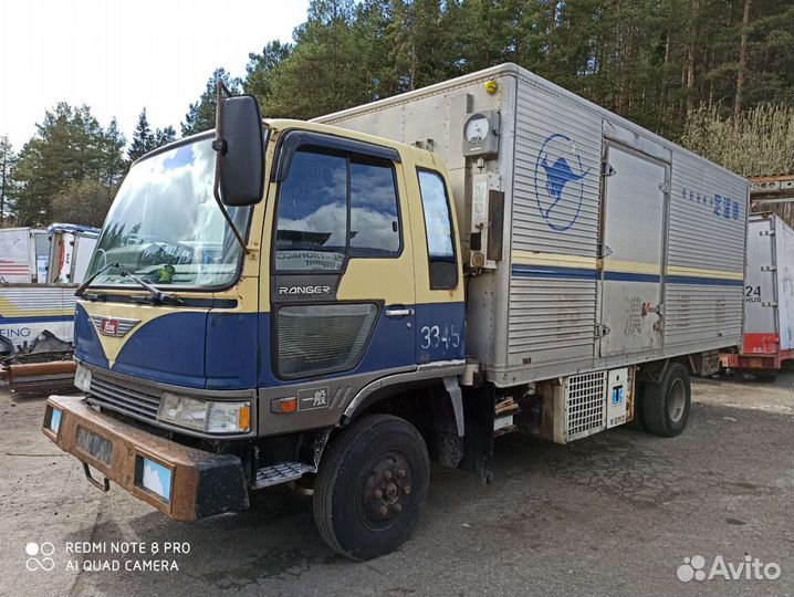 Кабина Хино Рэнджер в разборе