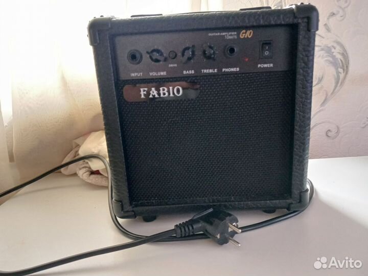 Гитарный комбоусилитель fabio G10 10watt