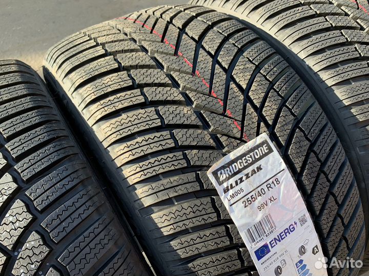 Bridgestone Blizzak LM-005 255/40 R18 и 225/45 R18