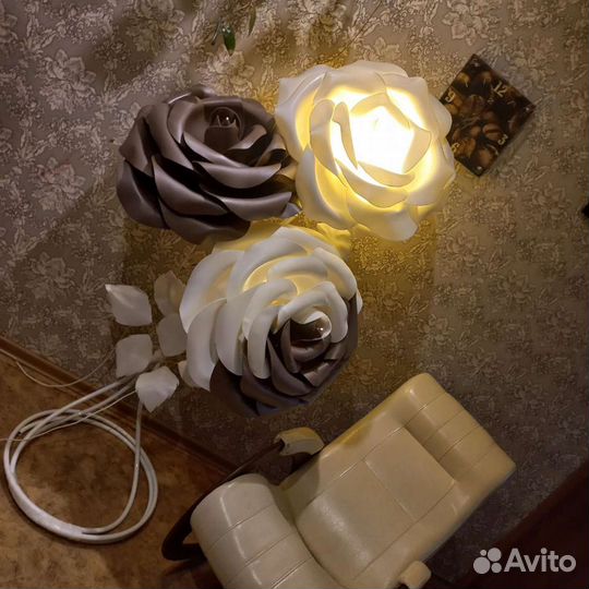 Ростовые цветы светильники