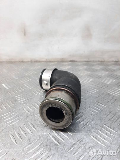 Патрубок интеркулера Volkswagen Touran 1.9 AVQ